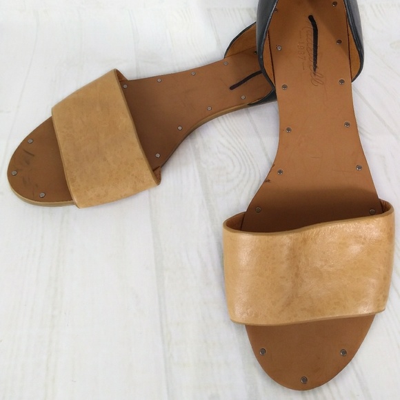 Madewell's 1937 Tan Black Slip On Flats Sz 8 Shoes - Picture 8 of 8